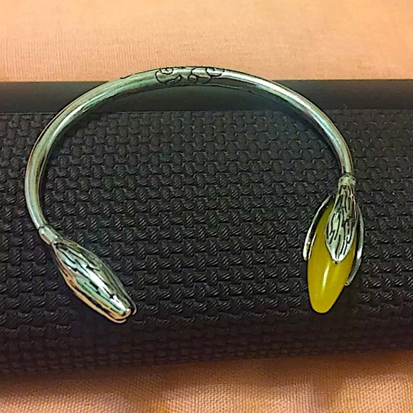 Handmade Jade Flower Sterling Silver Bangle Bracelet - Picture 9 of 11